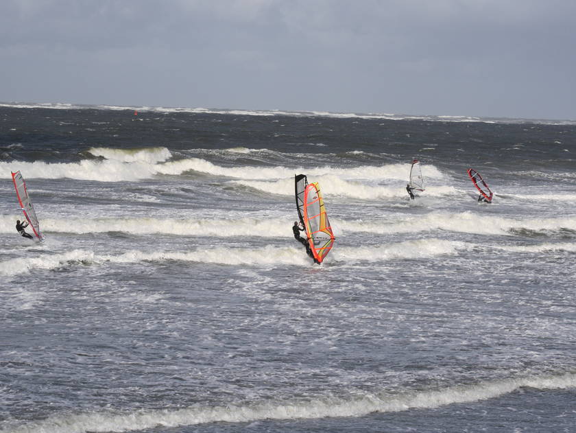 Windsurfen und Wellenreiten